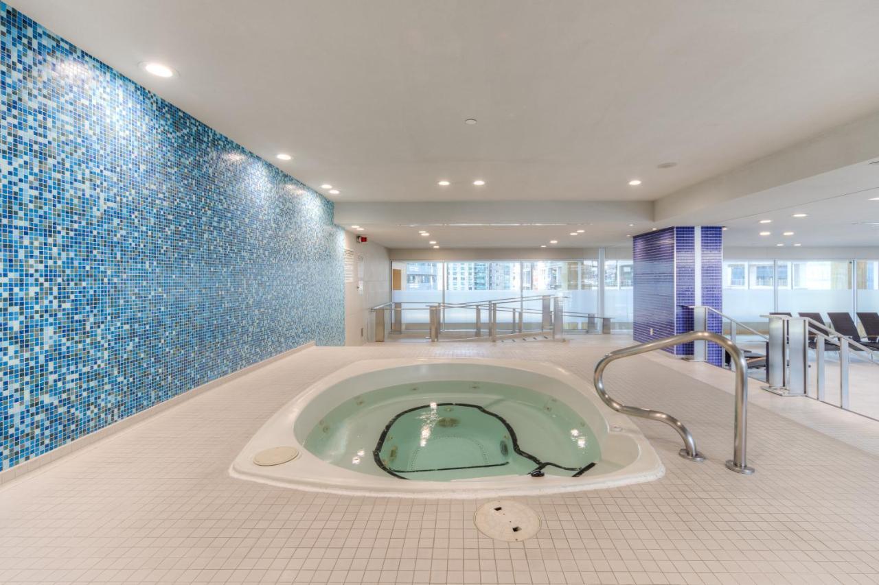 Newly Renovated Cozy Condo/Union Station Toronto Exterior photo